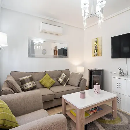 펜션 Modern Garden Home, Algorfa *