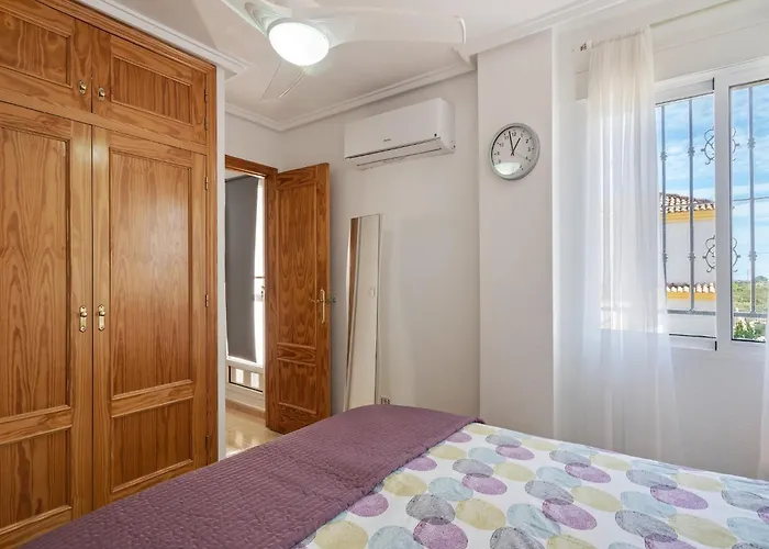 Σπίτι διακοπών Modern Garden Home, Algorfa